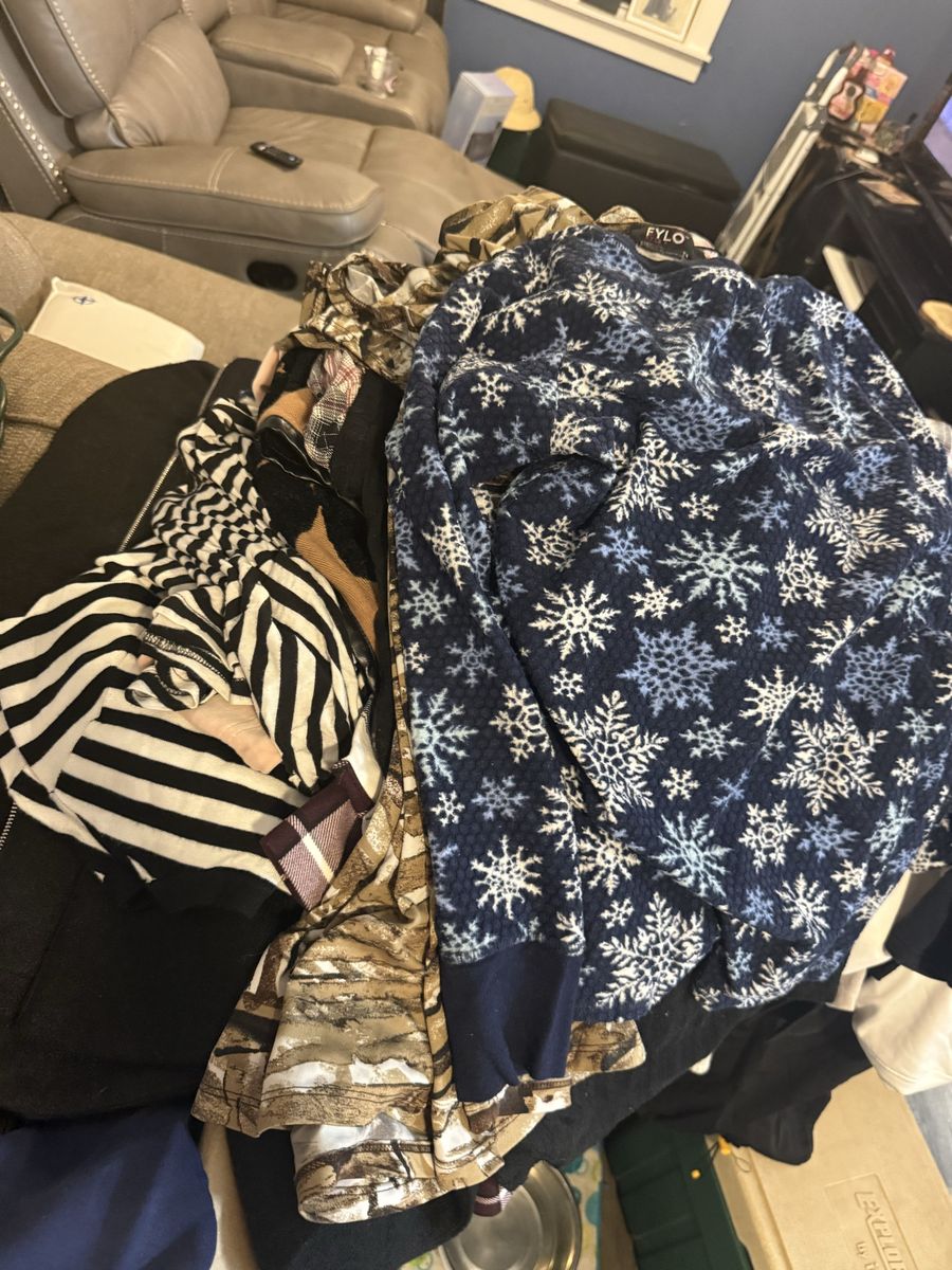 Women's Clothing Bundle (M-2XL) - maternity/work clothing FYLO Snowflake Fleece, Camo & Striped Tops