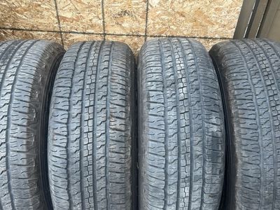 4 ford 6 lug factory take off with 265/70/17