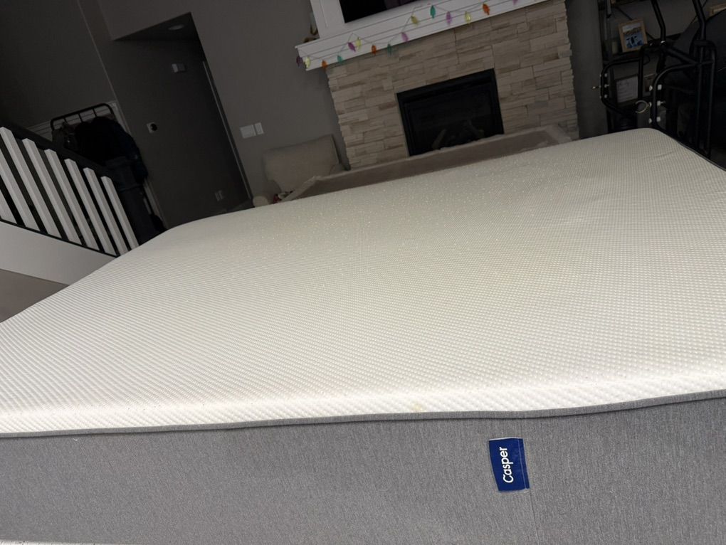 Casper Queen Mattress + box Spring! $250 Total