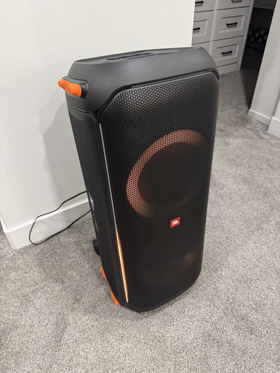 JBL PartBox 710 - Amazing Speaker, Lights & Bass