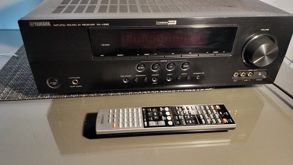 Yamaha AV receiver RX-V565 7.1