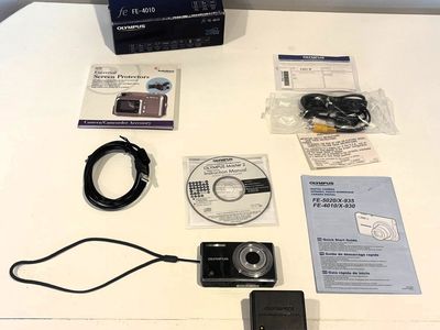 Olympus FE-4010 Digital Camera + all accessories 12-Megapixel Sensor + 4x Zoom