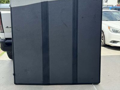 Tonneau for Toyota Tundra. It should fit 2014 to 2021 or the dimension is 66''x66''