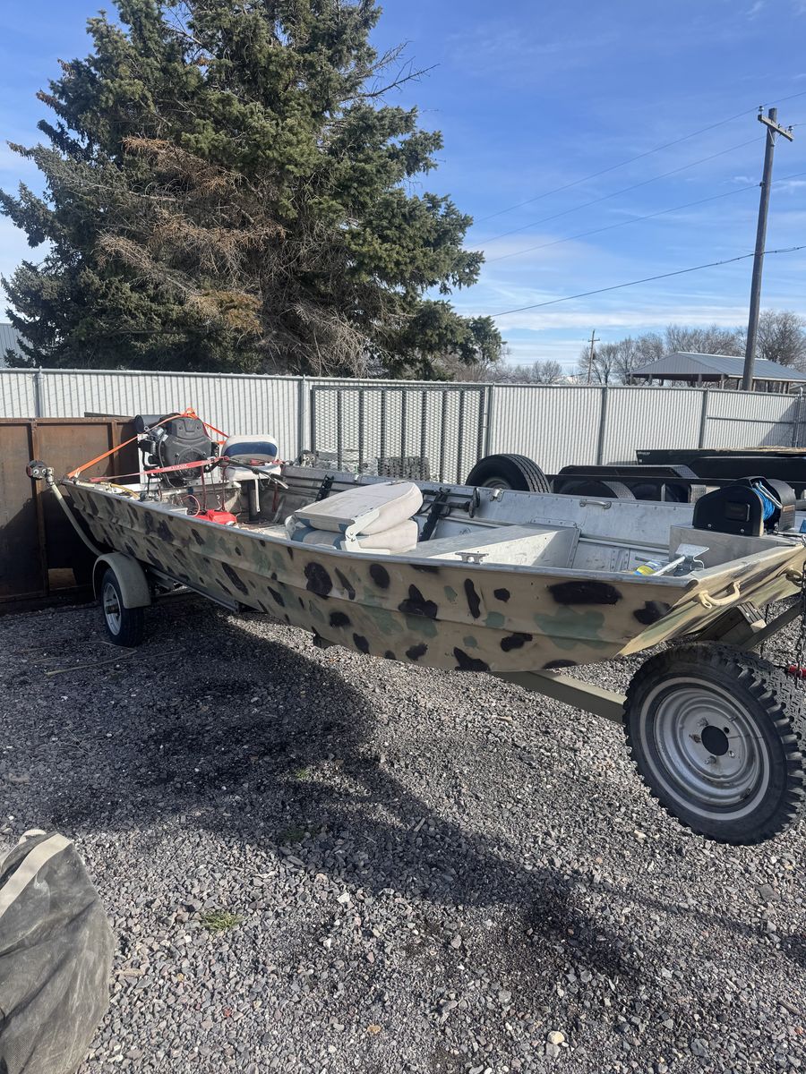 16 Foot Jon Boat For duck hunting/fishing