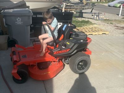 Ariens Edge 42-Inch Zero Turn Riding Lawn Mower with Bagger Attachment
