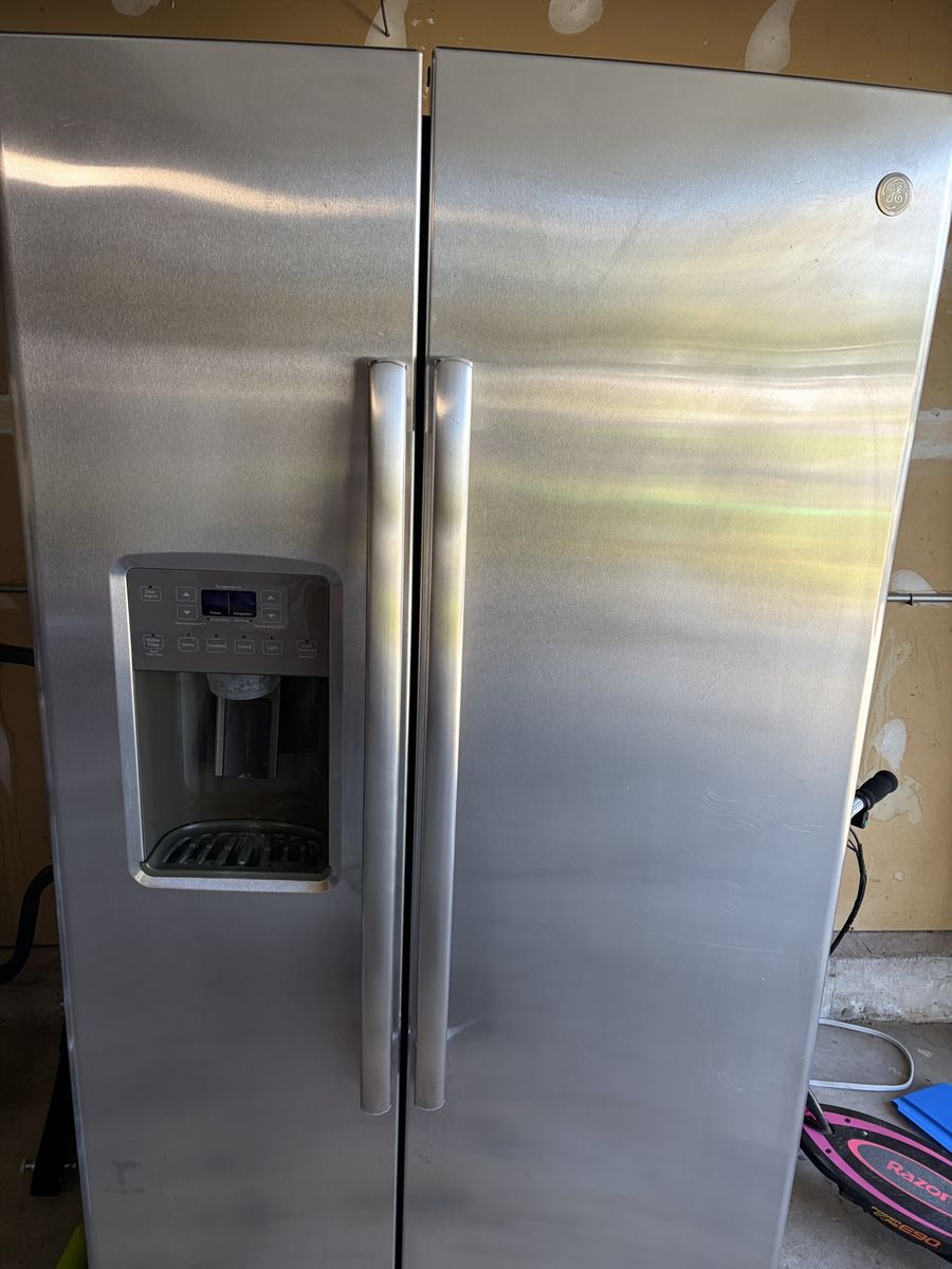 GE Refrigerator