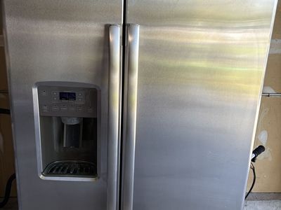 GE Refrigerator