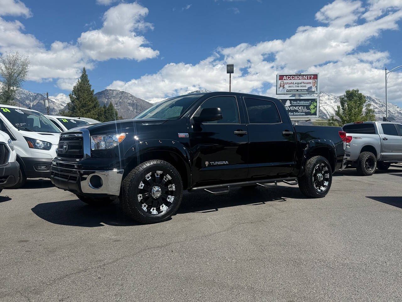 2011 TOYOTA TUNDRA Grade