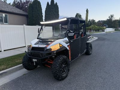 2015 Polaris Ranger Crew 900 Side-by-Side UTV with Light Bar & Winch