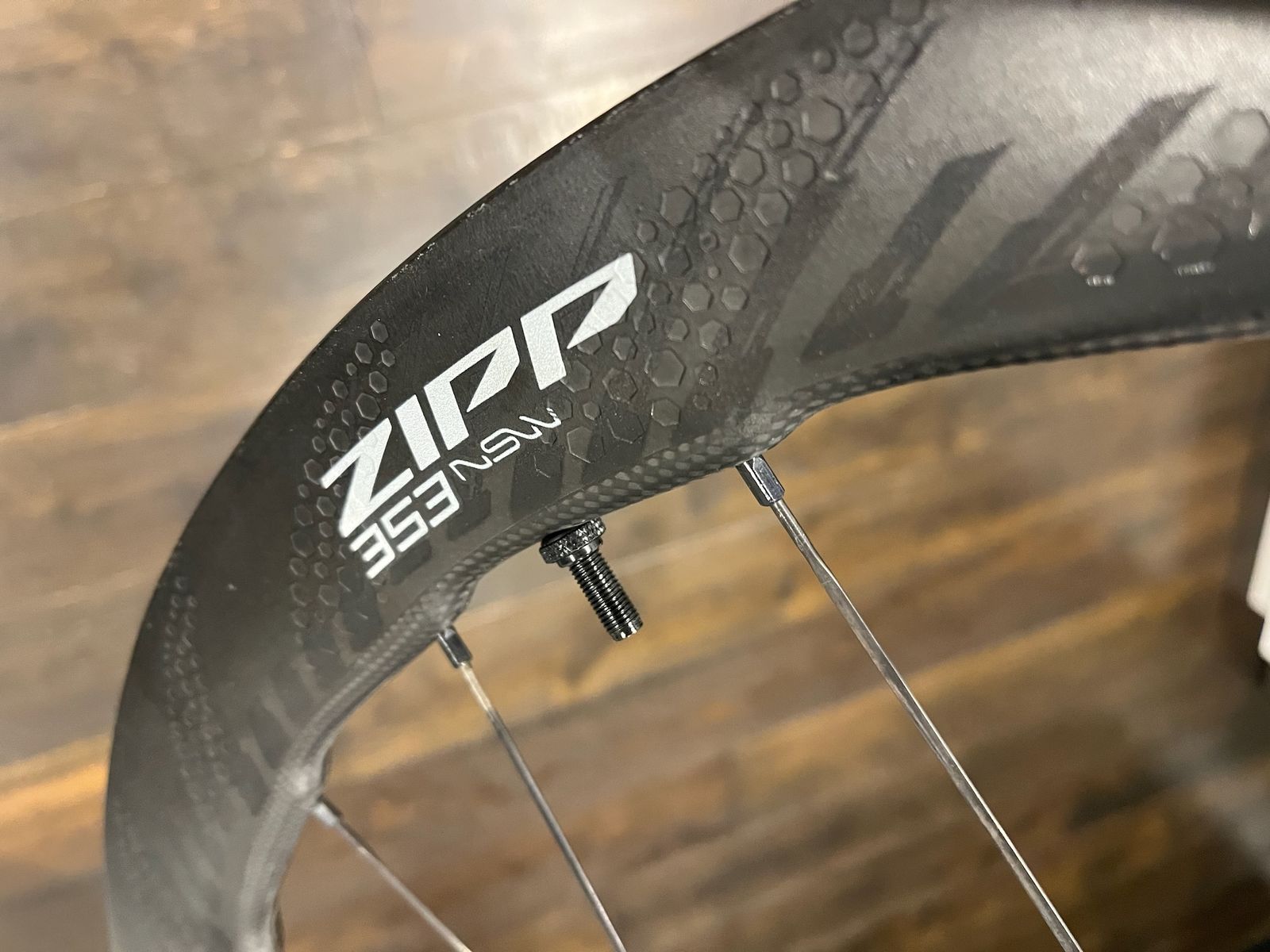 2024 Zipp 353 NSW Wheelset and Tires