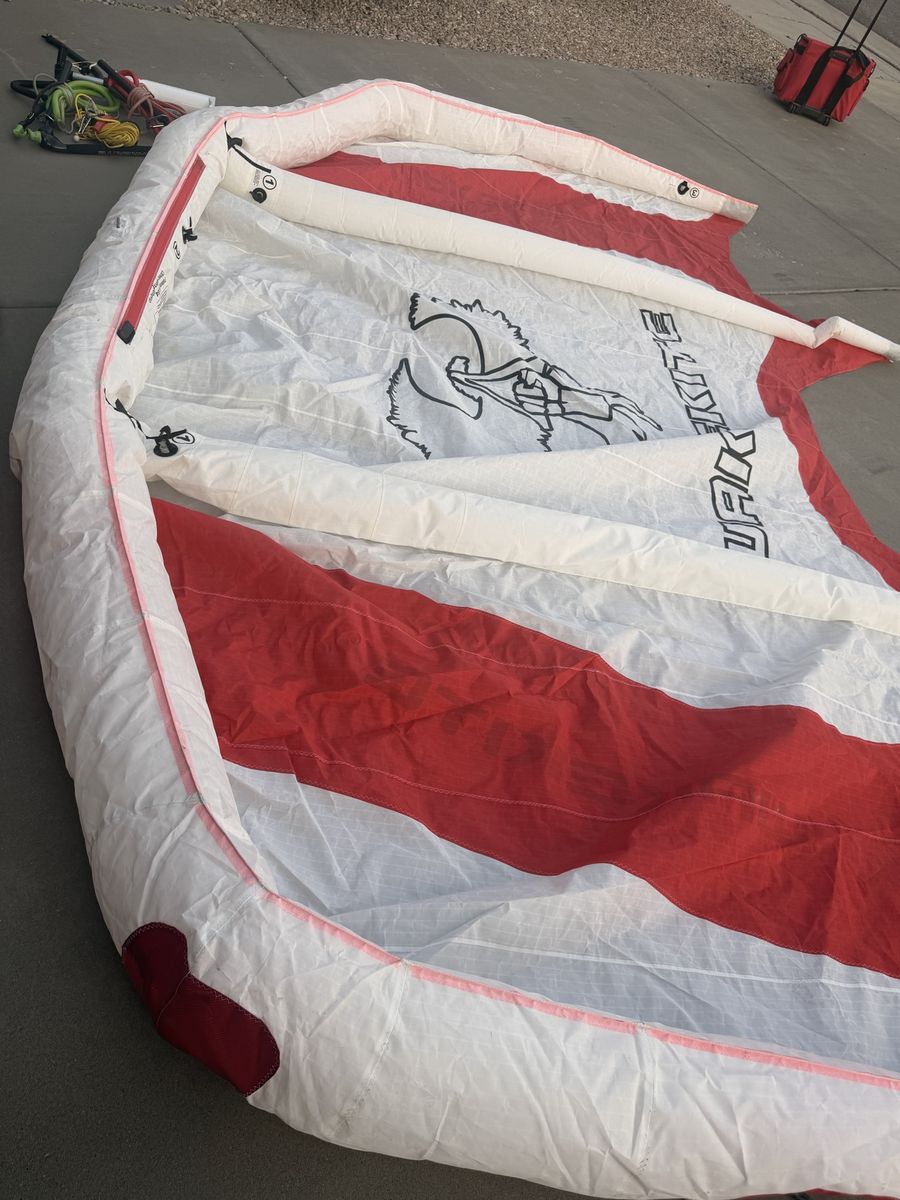 Hyperlite WakeKite Superfly 9.0- Wakeboarding Kite