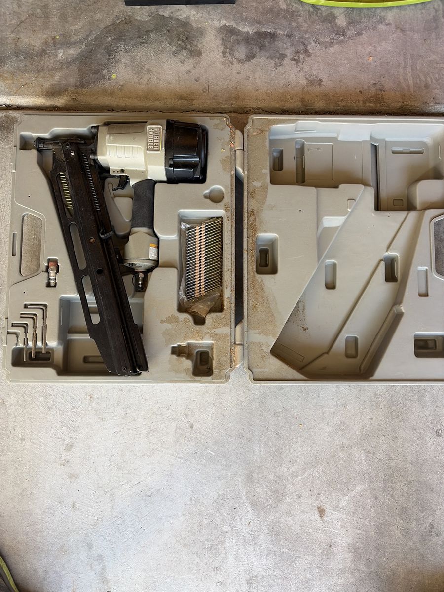 PORTER-CABLE Pneumatic Framing Nailer Kit with Case & Nails