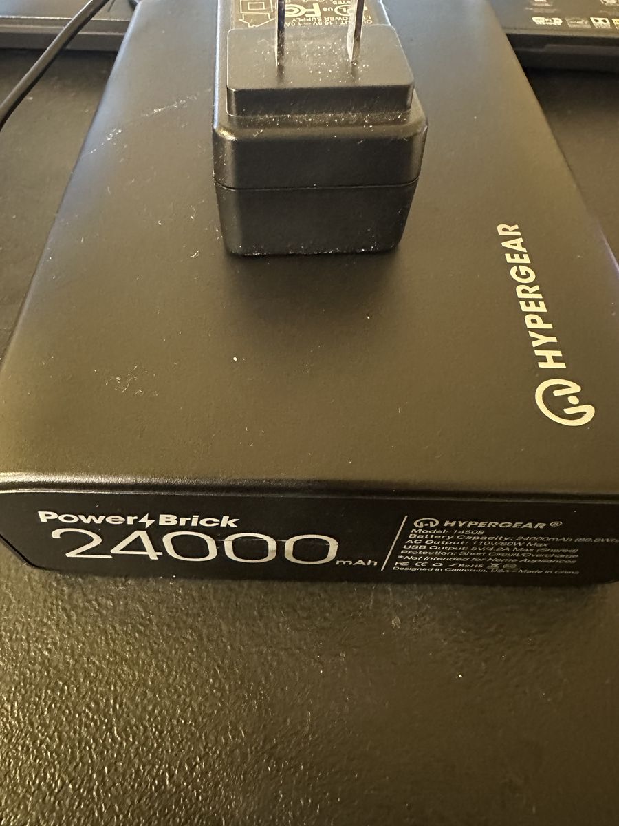 Hypergear PowerBrick External Battery / Charger