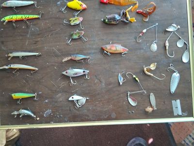 Fishing lures