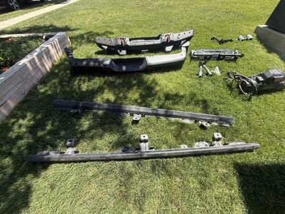 2024 Jeep Rubicon Extreme Recon Bumpers, Warn winch, Rock sliders, and recovery hook