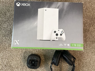 Xbox Series X 1TB Bundle
