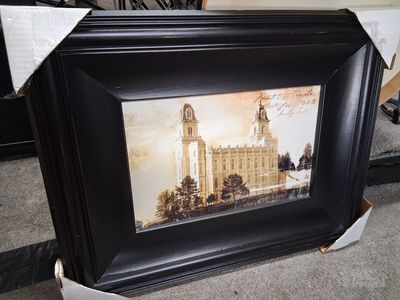 Beautiful Picture of The Manti Temple In Wooden Frame Nice!