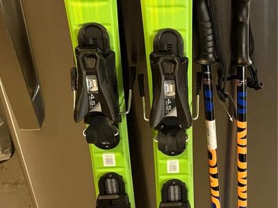 Elan Uflex Jett 120 + Poles
