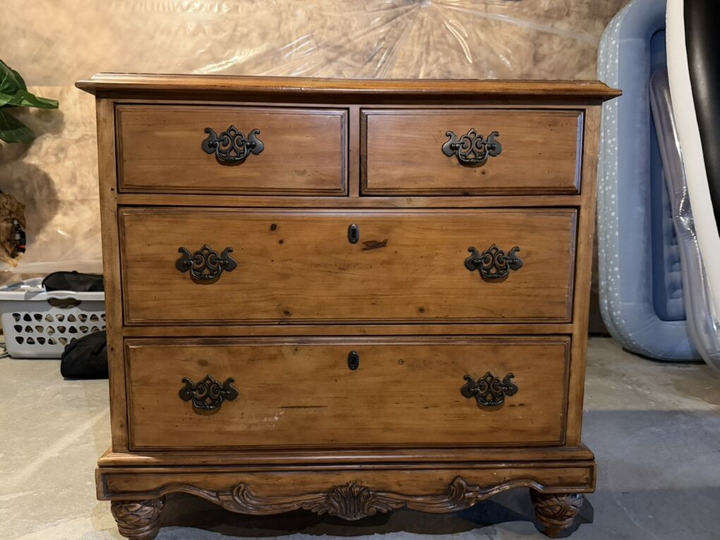 Dresser