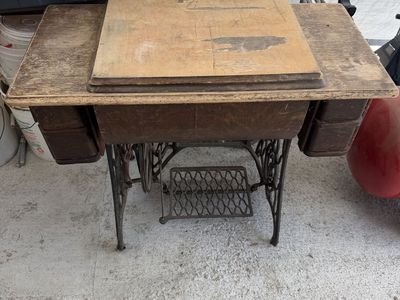 Vintage Singer Treadle Sewing Machine with Wooden Cabinet