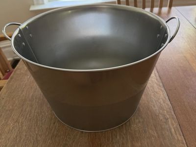 Threshold Stainless Bucket