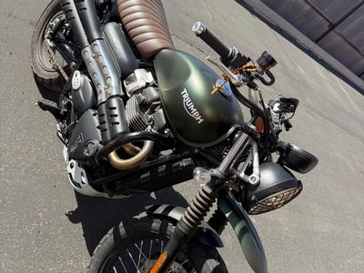 2023 Triumph Scrambler 900 Matte Khaki Green