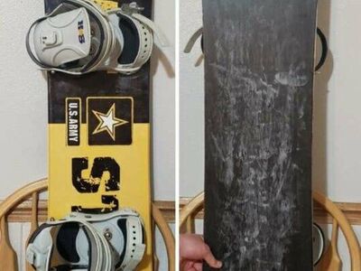 US ARMY STRONG SNOWBOARD 150cm
Message anytime to