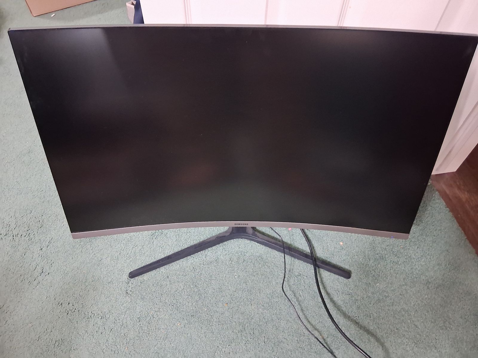 Samsung 32" FHD Curved Monitor