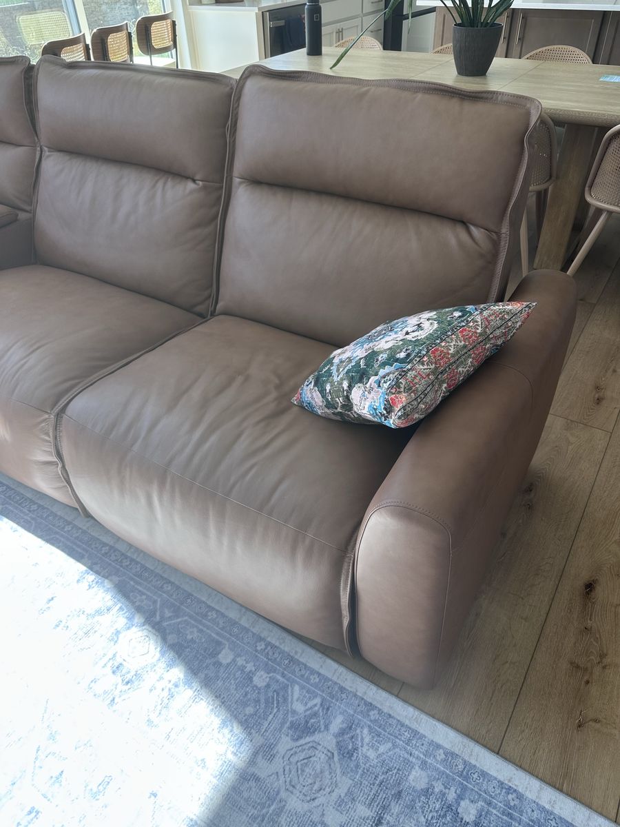 Living Spaces Trenton Right Arm Recliner 