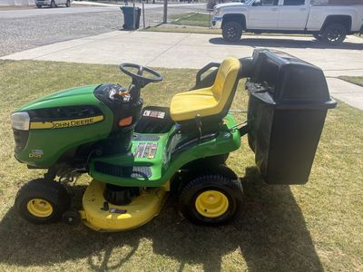 John Deere D125 Mower