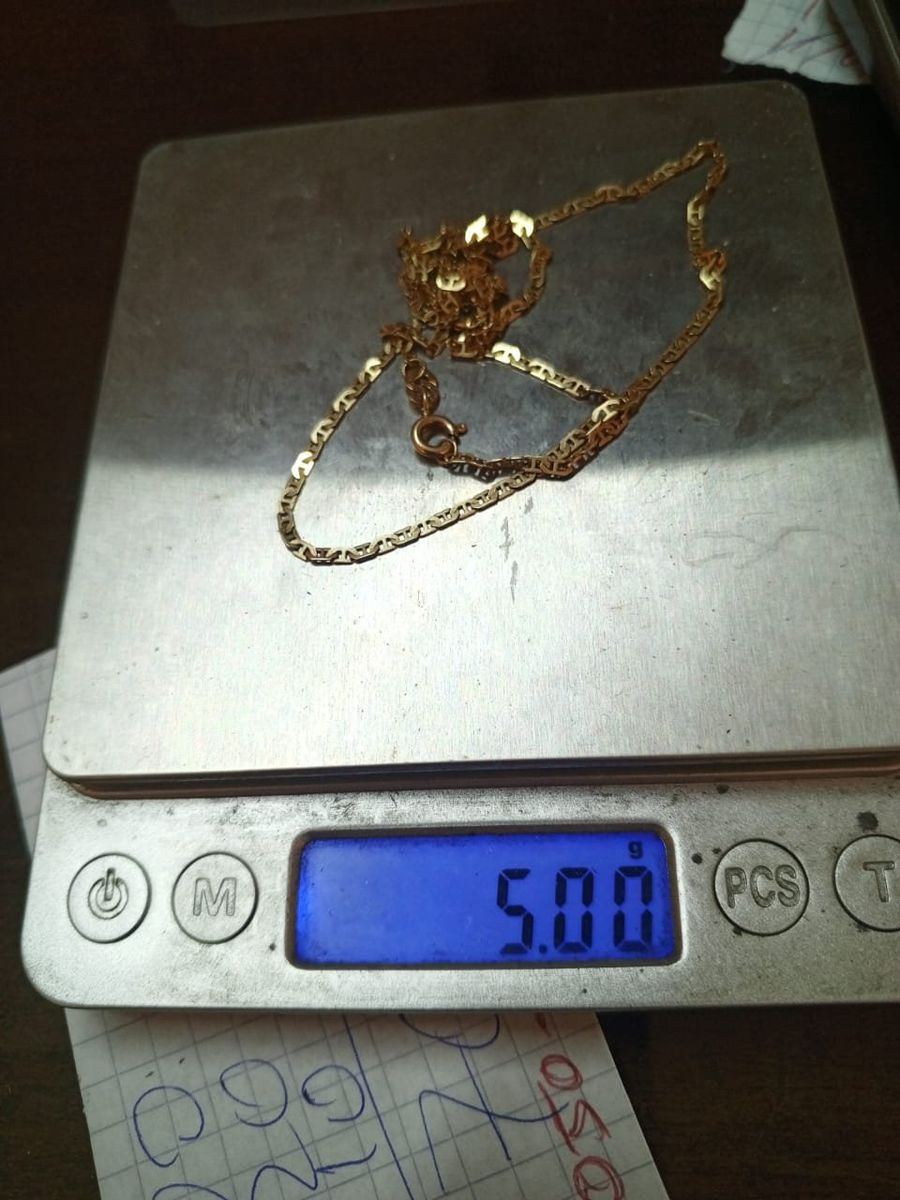 5g 18k gold chain/ cadena de oro 18k 5g