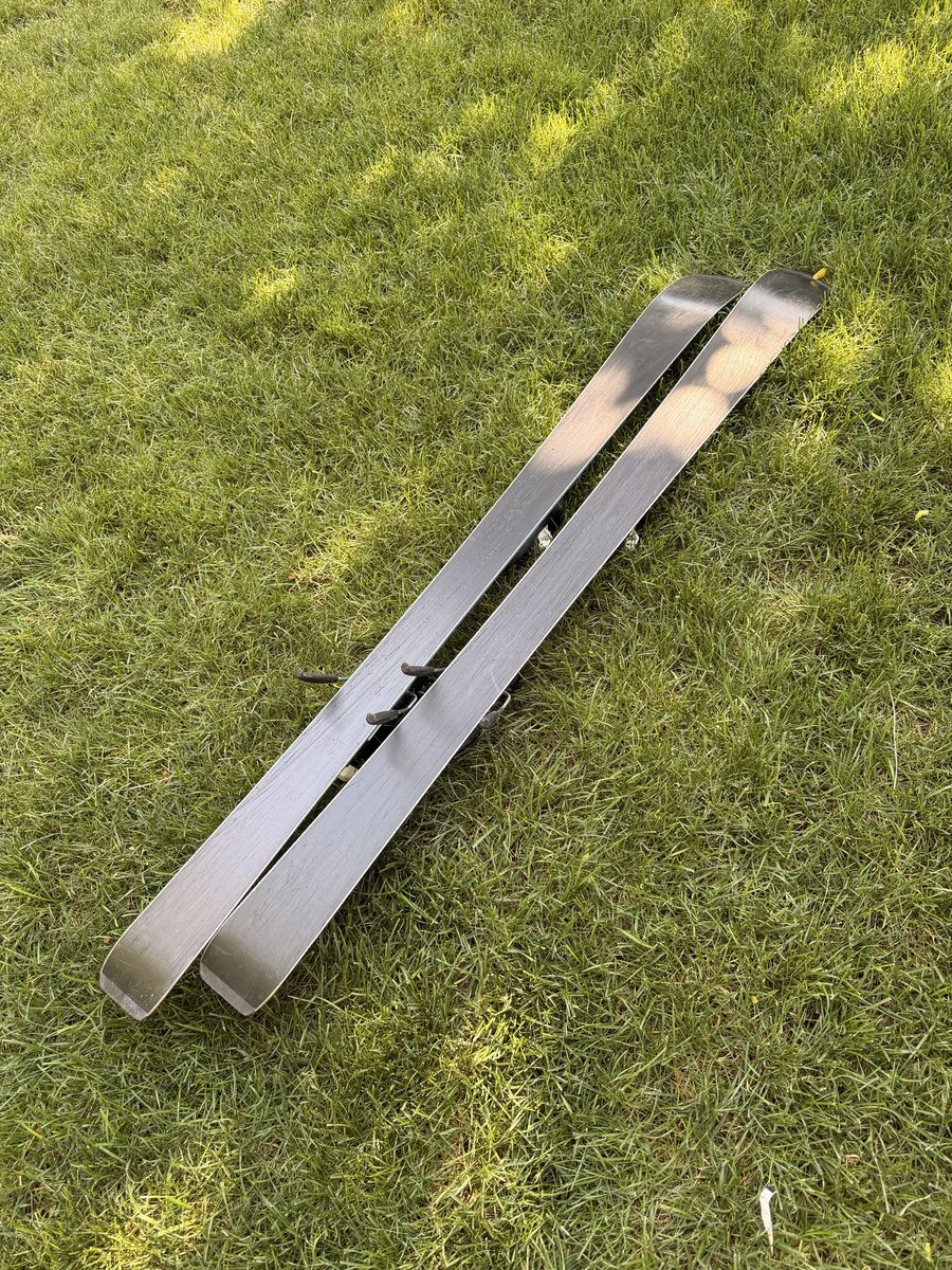 Main image 4