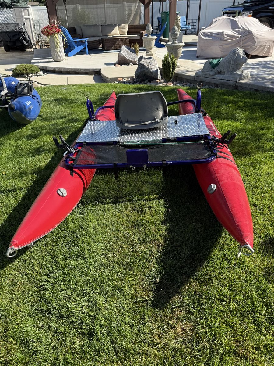 Pontoon Boat