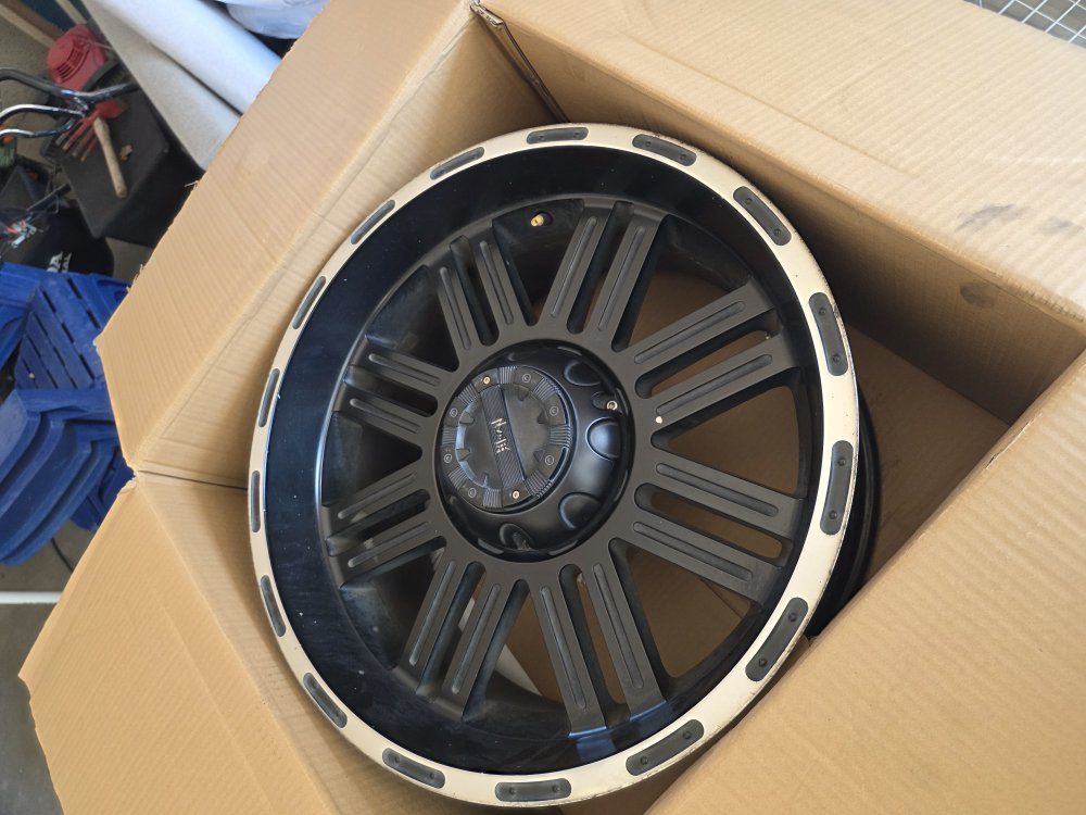 20” Black Truck Wheels 6-lug – came off Ford F-150