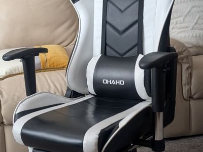OHAHO Ergonomic Gaming Chair with Footrest, Headrest & Lumbar Support - Black/White