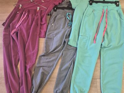 XS Figs Scrubs