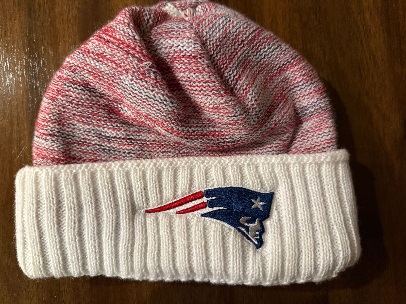 New England PATRIOTS Football Team Logo Hat by New Era One Size