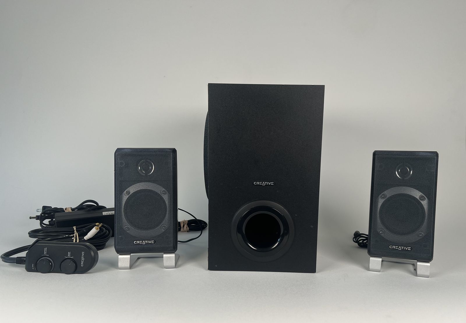 Creative Inspire T2900 2.1 Speaker System with Subwoofer and Wired Remote