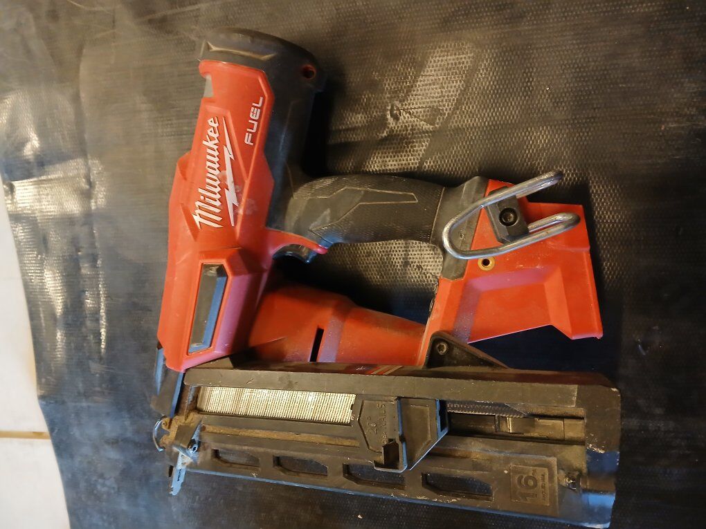 Milwaukee 16 gadge angle finish nailer