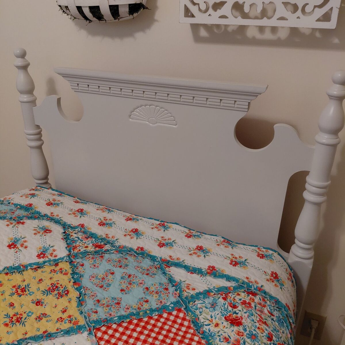 Twin headboard with FREE METAL FRAME