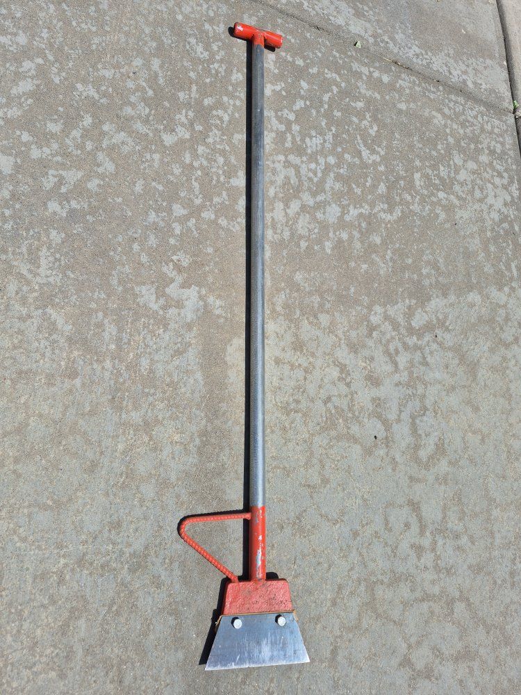 Heavy Duty Floor Scraper.