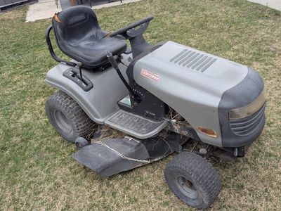 Craftsman Riding mower 42 in 17.5 hp