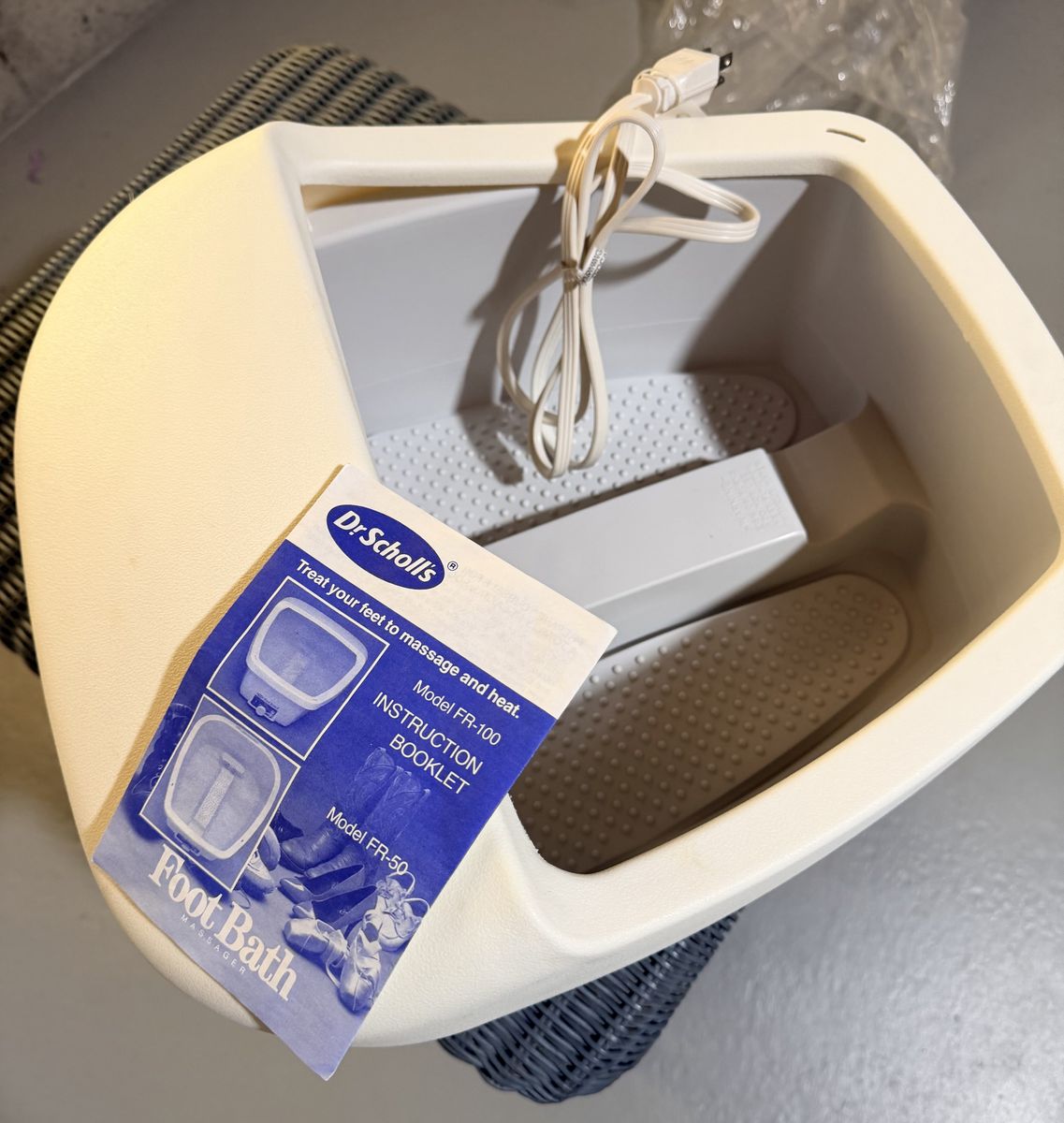 Vintage Dr. Scholl's Foot Bath Massager Model FR-100