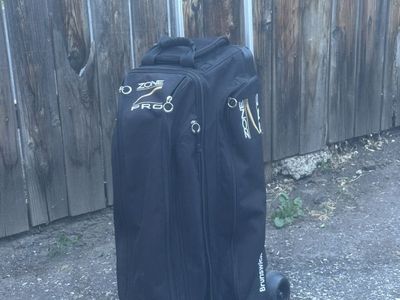 Brunswick Zone Pro 3 Ball Roller Bag **Nice**