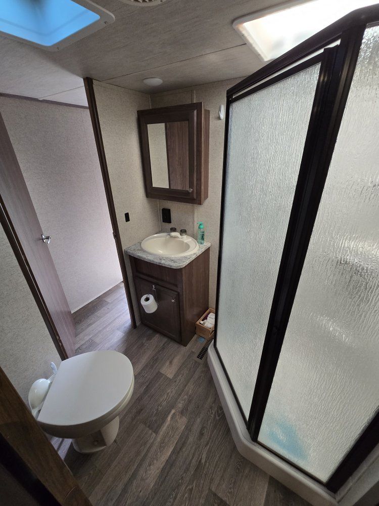 Main image 17