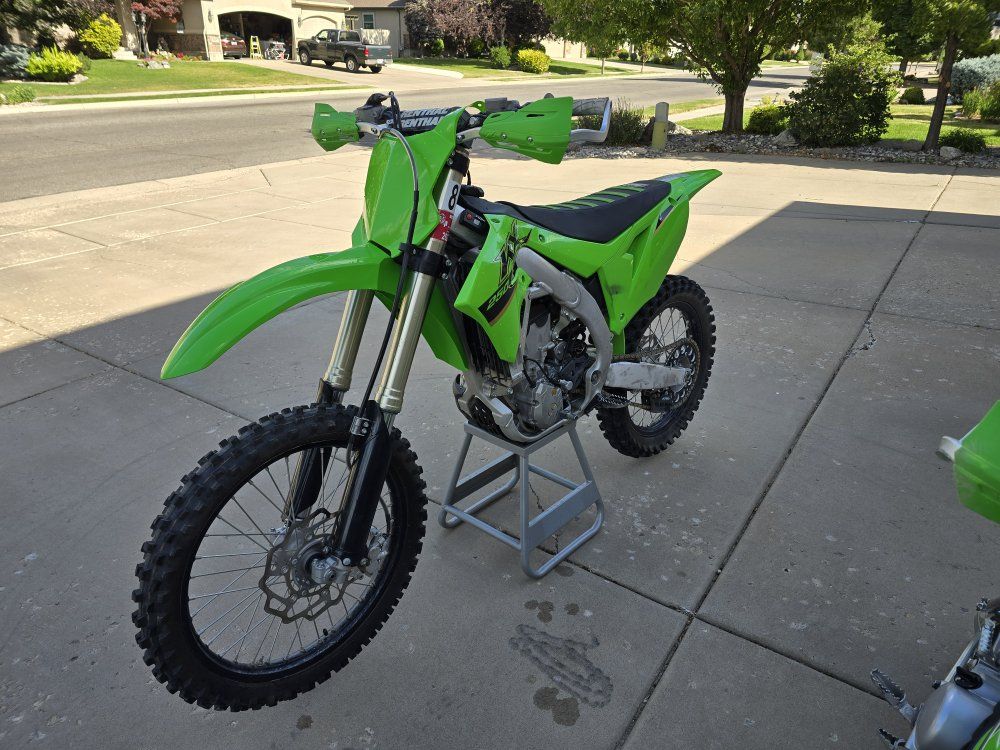 2023 Kawasaki KX250 Dirt Bike