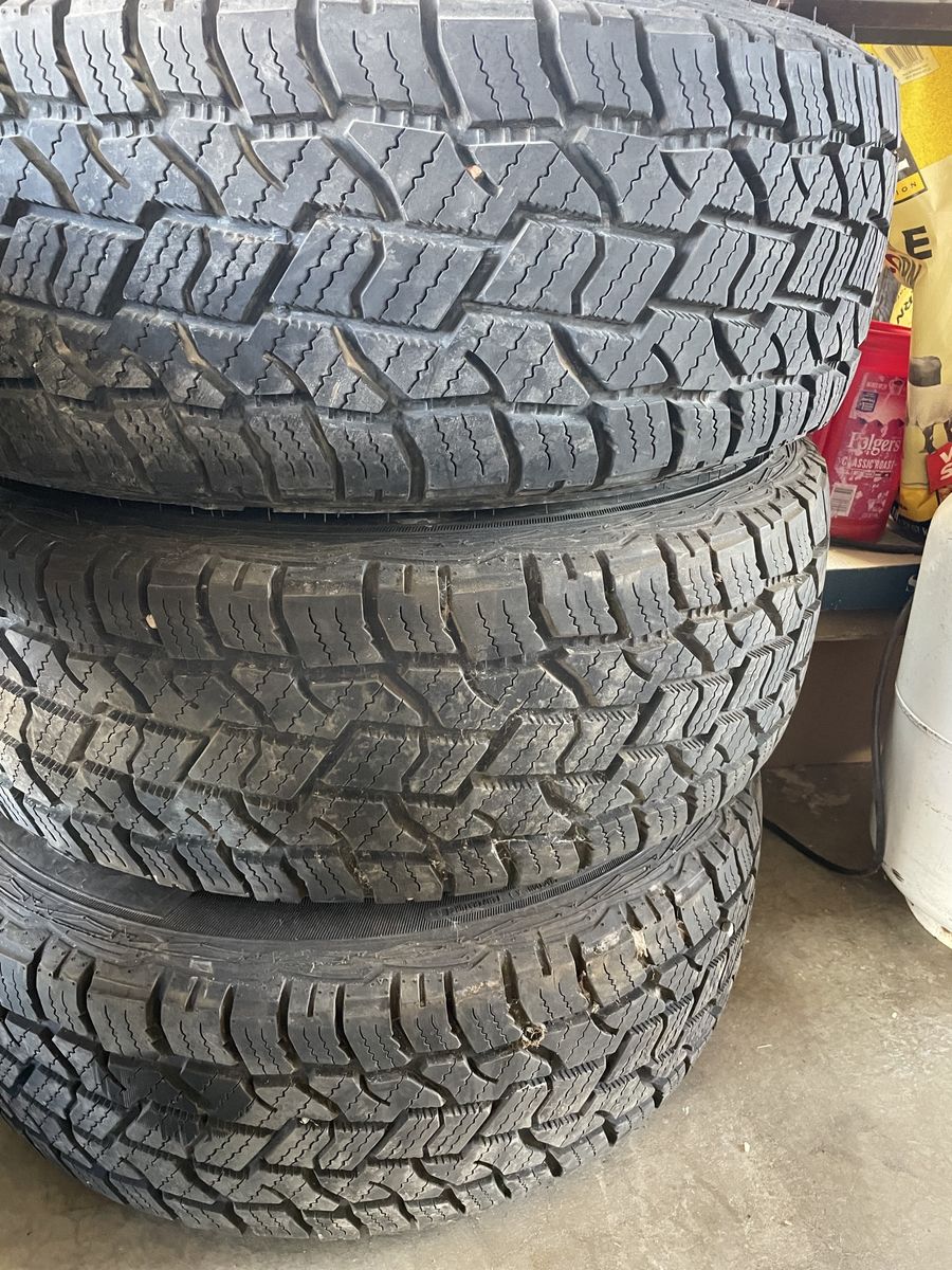 Wheels an tires for 250 / 350 ford