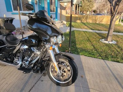 2020 Harley-Davidson street gilde (flhtp) 3.5k miles