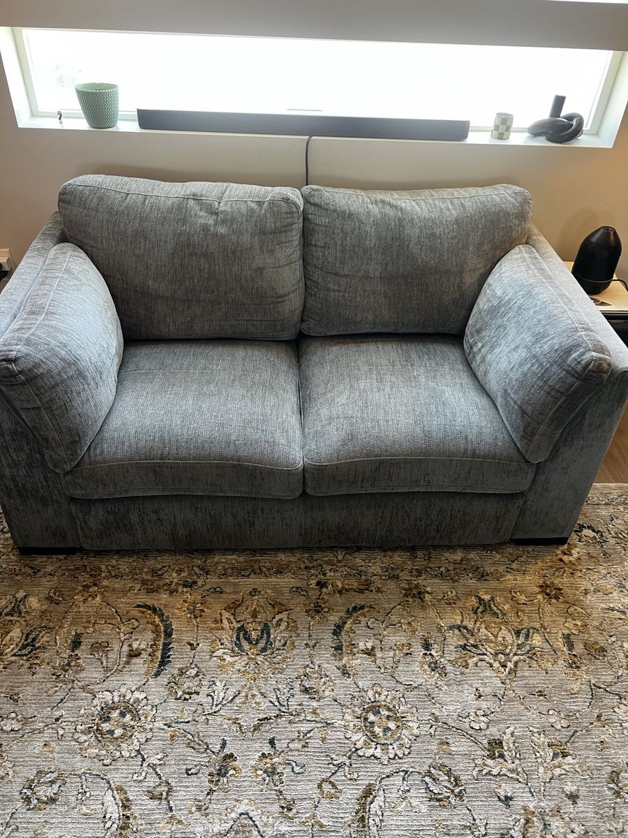 Main image 12