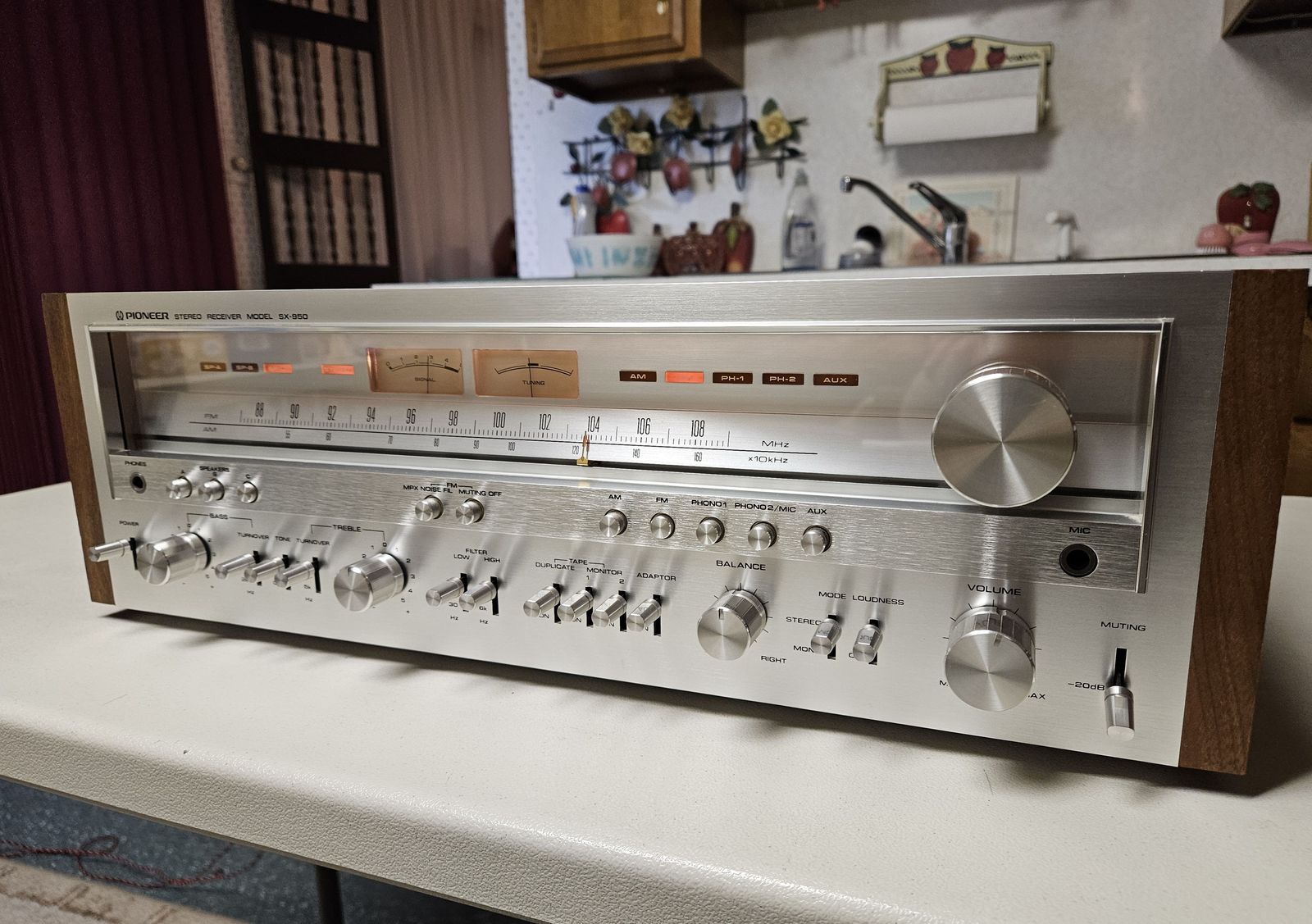Vintage Pioneer SX-950 Stereo Receiver